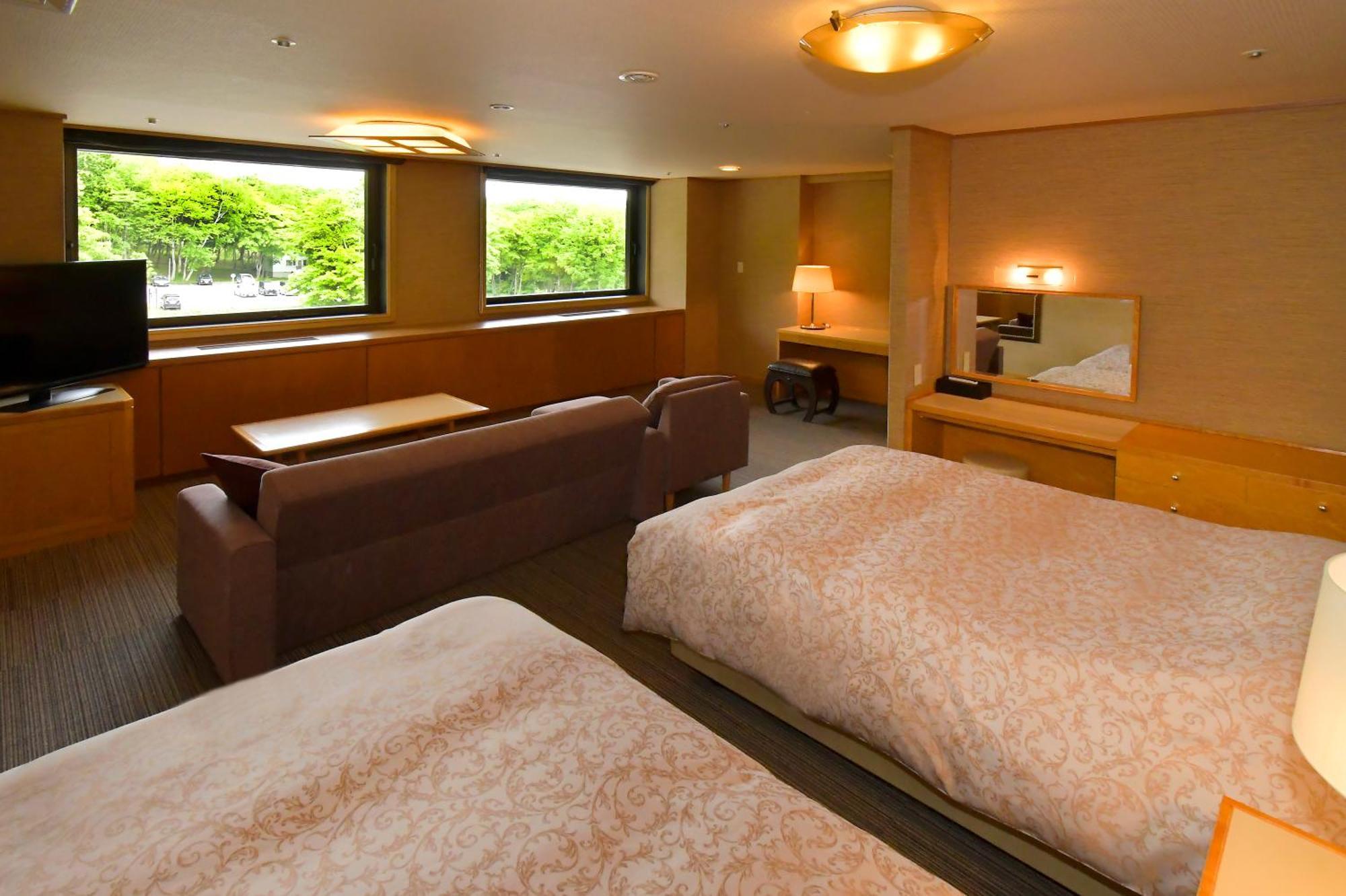 โรงแรมคันโรโนโมริ